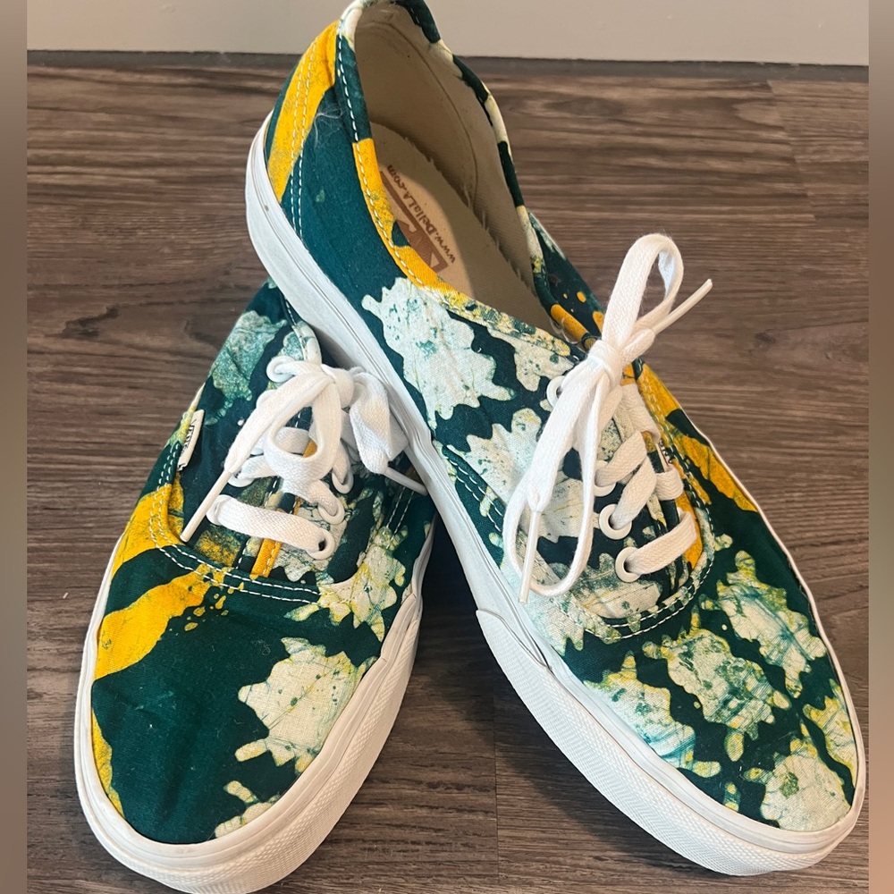 Vans - Men’s Size 10 Yellow/Green Tie Die Low Great Condition